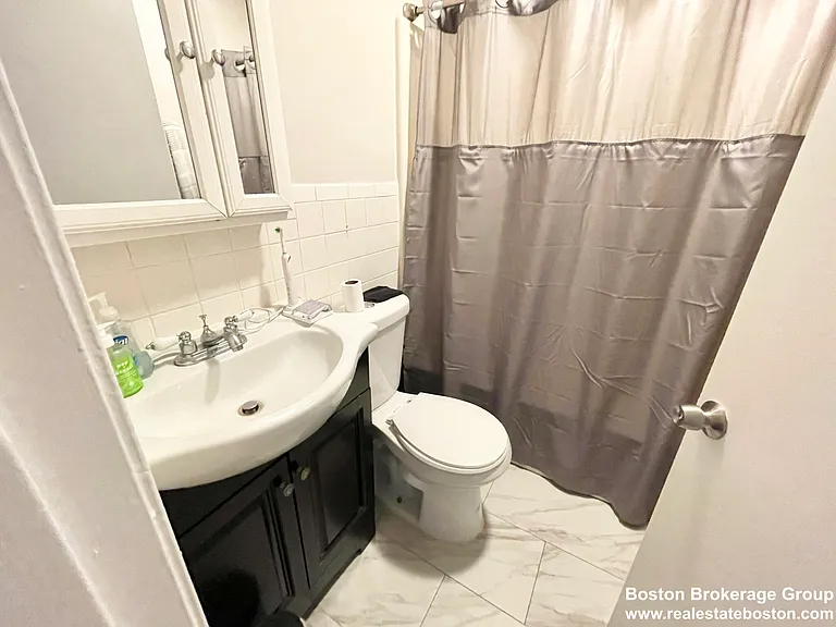 90 Hammond St #5 — Photo 5