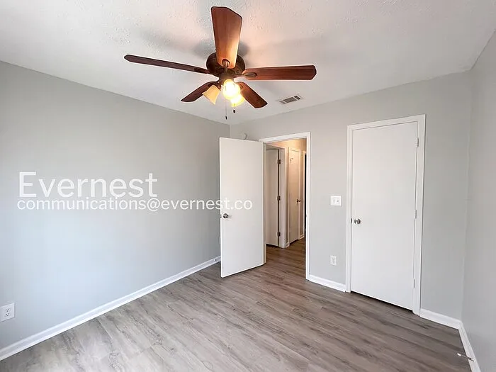 2510 Corner Shoals Dr — Photo 19