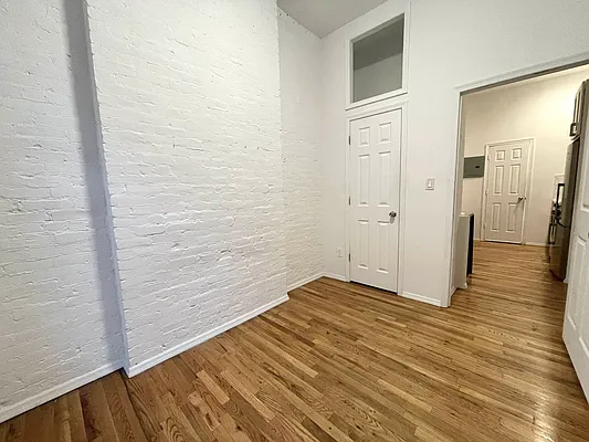 Rented by J PRESTON AND ASSOCIATES INC | media 22
