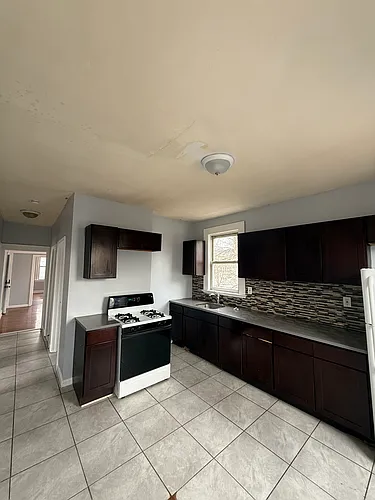 116 22nd St #2 Photo 1