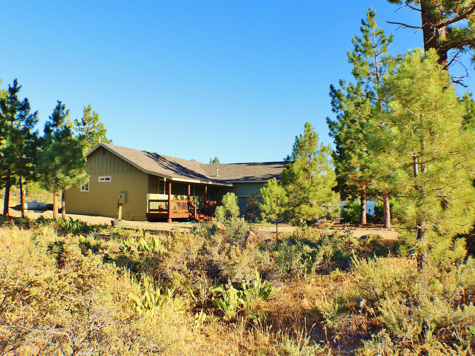 787 Main St, Portola, CA 96122 Zillow