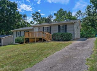 106 Washington Ct, Cowpens, SC 29330