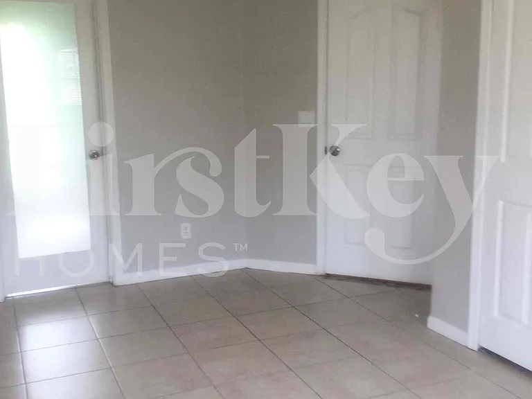 662 SW Sandbar Ter — Photo 33