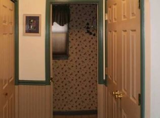 5176 Springmill Rd, Whitehall, PA 18052