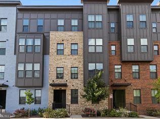 10012 American Pharoah Ln, Laurel, MD 20723