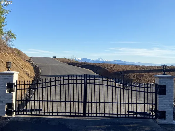 115 High Bank Ln #A1, Woodland, WA 98674