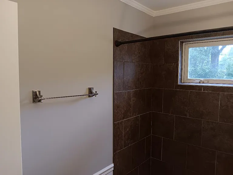 14440 Kolmar Ave — Photo 9