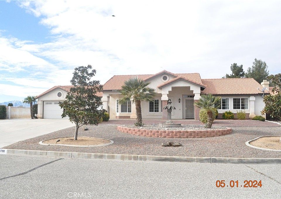 1st image of 9790 Smoketree Ct