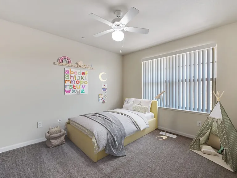 Catalina Heights - Military Housing — Photo 11