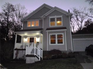 580 Ravine View Dr, Akron, OH 44303