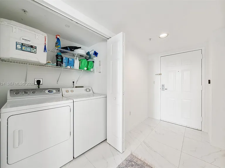 1155 Brickell Bay Dr #2501 — Photo 20