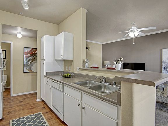 5th image of 411 E Indian School Rd #2064