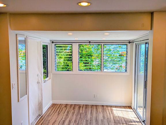 4th image of 937 Kului Pl