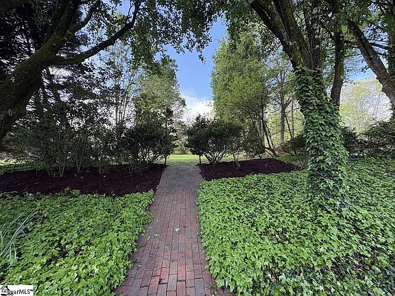 4th image of 102 Quail Creek Ln