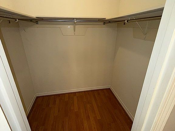 5th image of 2602 Meadowview Dr