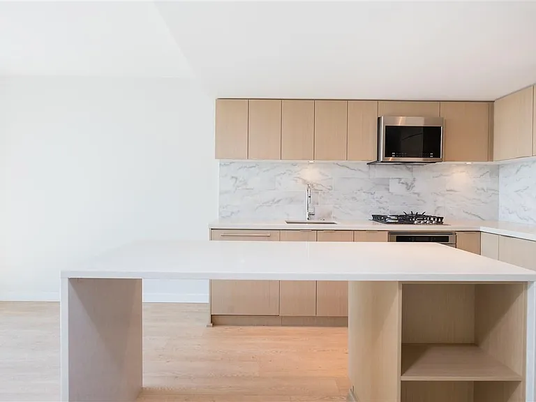 8189 Cambie St #2307 — Photo 3