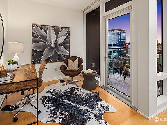 3rd image of 500 106th Avenue NE #2705