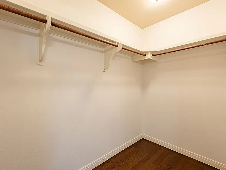 2217 Holly St — Photo 11