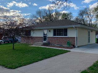 5631 Salt Valley Vw, Lincoln, NE 68512