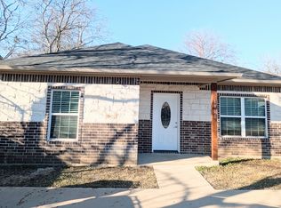 1911 E Cole Ave, Sherman, TX 75090