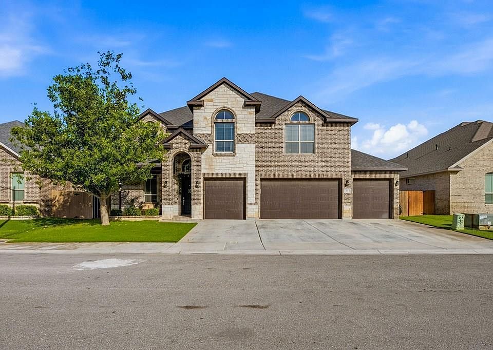 1st image of 6 San Saba Dr