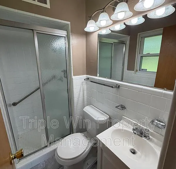 1871 Shardell Dr — Photo 32