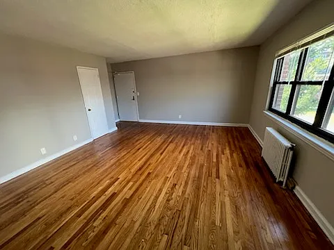 Studio, 450 sqft, $1,695 — Photo 2