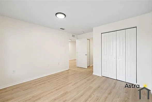 966 22nd Ave S #101 — Photo 8