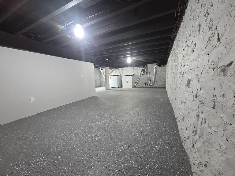 2123 Presbury St — Photo 11