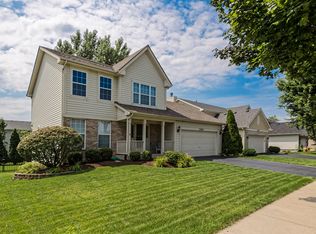 2404 Durango Ln, Naperville, IL 60564