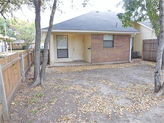 2nd image of 3307 Gardenview Cir #3307