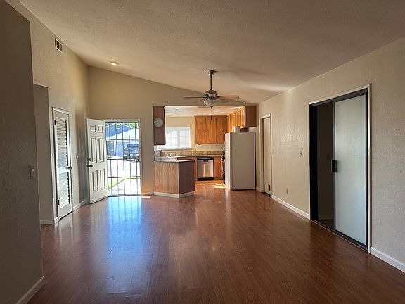 2nd image of 139 Branding Iron Way