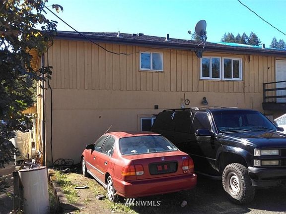 4th image of 822 W Cota St
