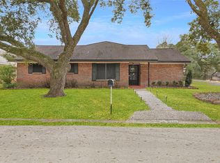 2201 Viking Ln, Baytown, TX 77520