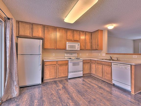 5th image of 7266 147th Ln NW