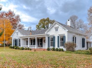 4567 Briar Hill Rd, Lexington, KY 40516