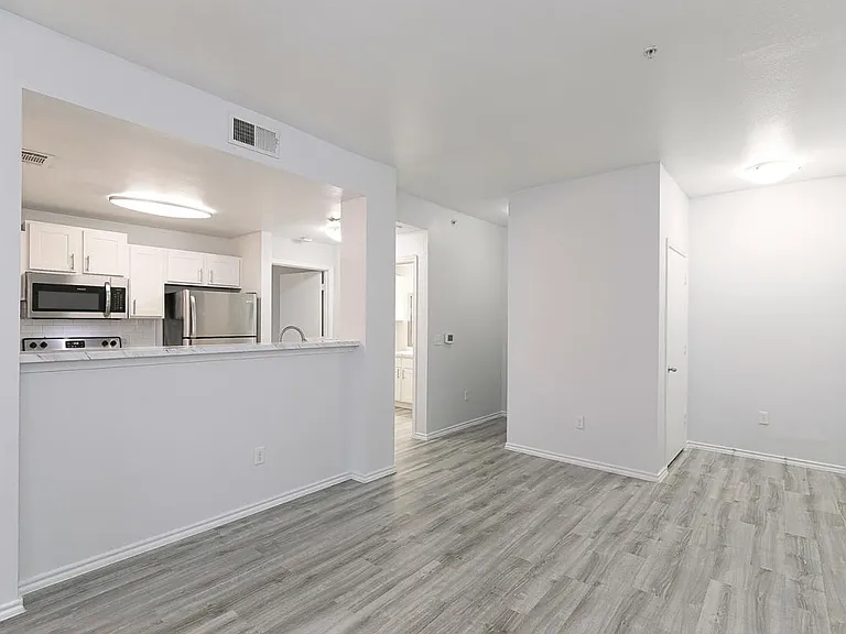 Brynwood Apartments — Photo 69