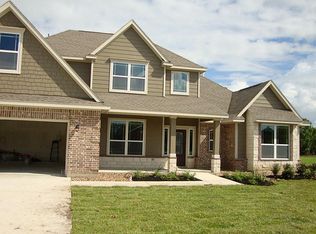 8726 Tumblewood Dr, Mont Belvieu, TX 77523