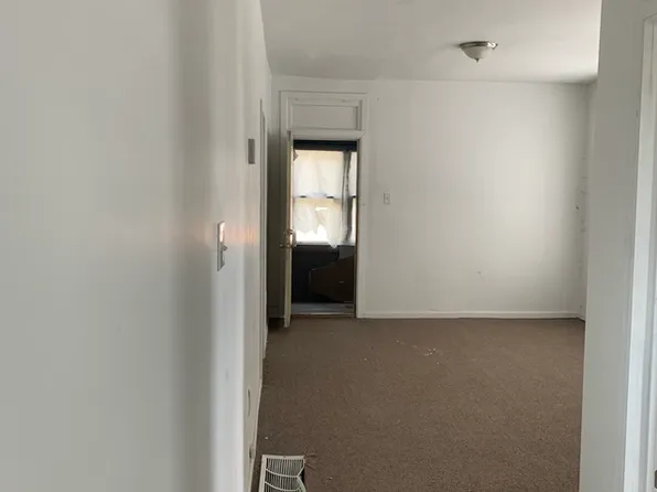 (undisclosed Address), Chicago, IL 60617