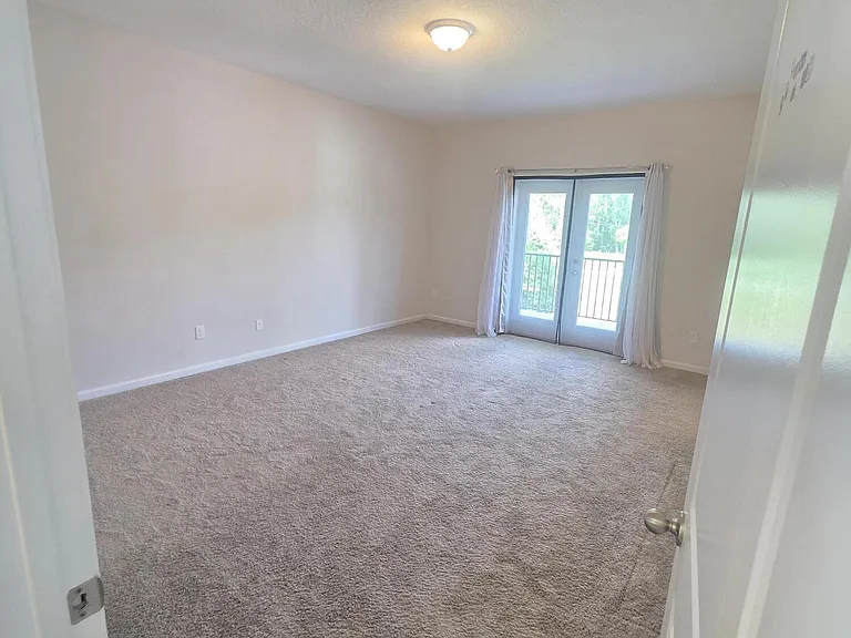 2122 Hawkeye Pl — Photo 32