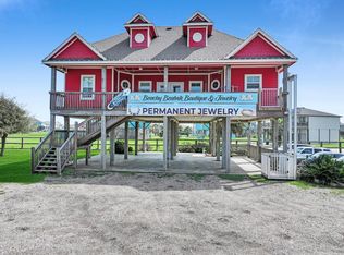 970 Surfside Dr, Crystal Beach, TX 77650