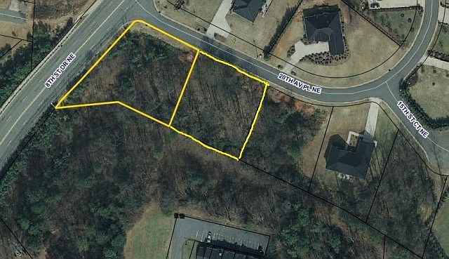 2nd image of 1406 20th Avenue Pl NE