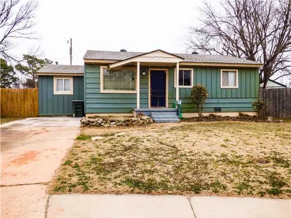 916 S Santa Fe Dr, Edmond, OK 73003