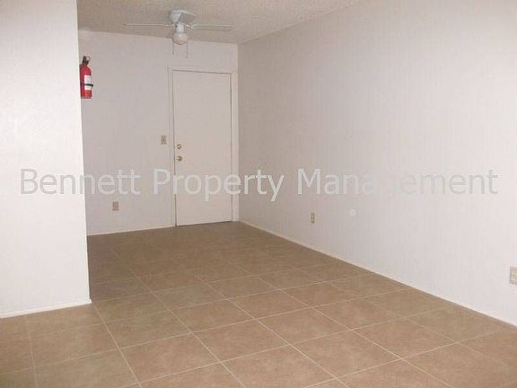 Living room neutral tile
