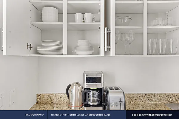 Rented by The Blueground | media 86