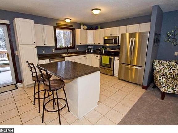 5th image of 14904 Holly Dr