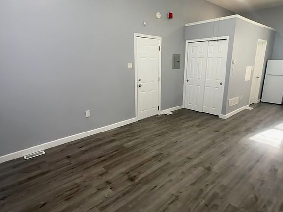 3rd image of 4102 W Girard Ave #1F