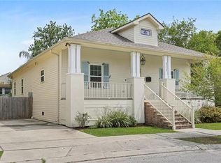 3217 Upperline St, New Orleans, LA 70125