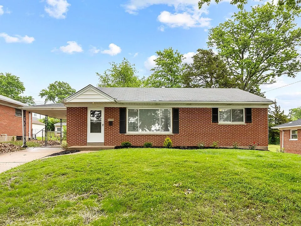 8015 Canton Ave