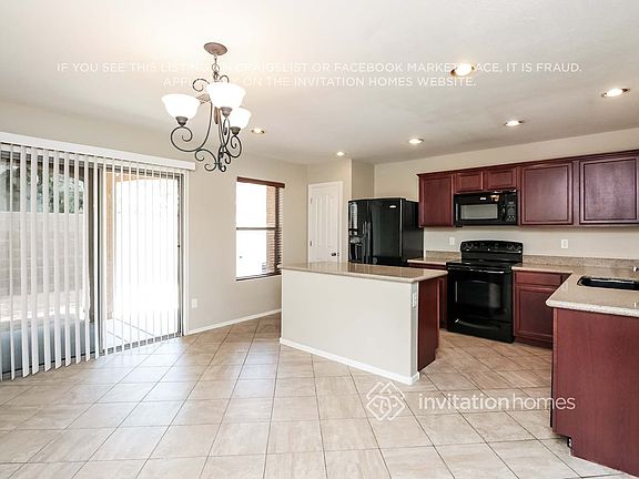 3rd image of 21105 E Pickett St